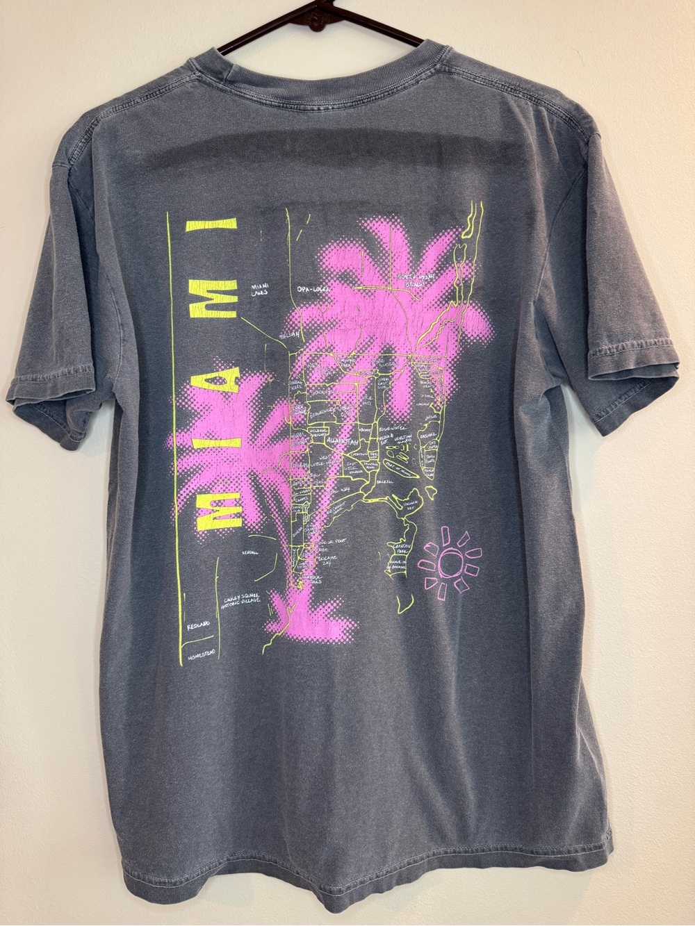 Pitbull Mr. 305 The Timeless Tour 2023 Official Tee | Gray, Size L